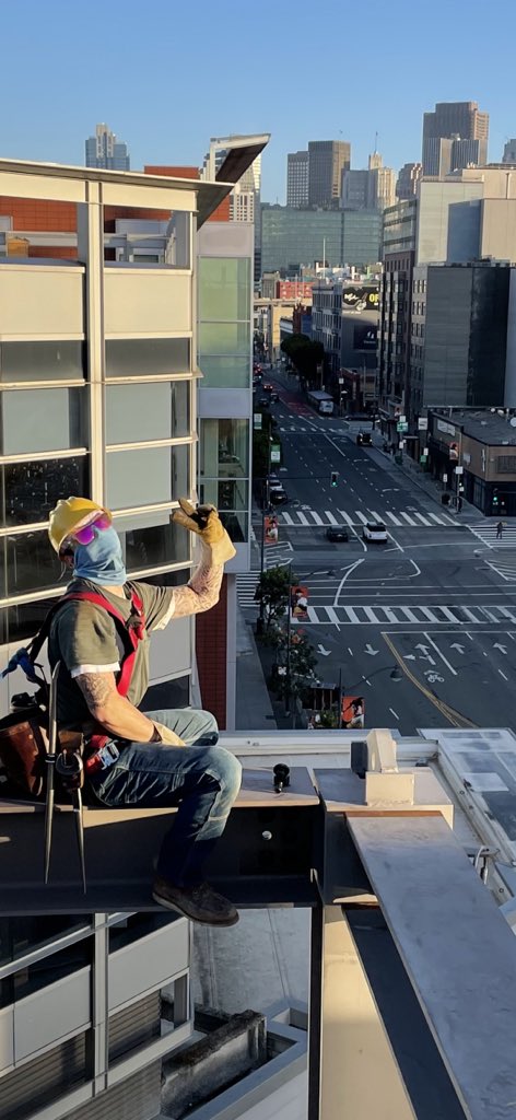 sffishboy69's tweet photo. I don’t care what y’all say about 9-5s. This shit is my bread and butter 🧈. Glad to be back can’t wait for more. RIP lot A. #WeOutHer https://t.co/5Ar6gAqCNZ