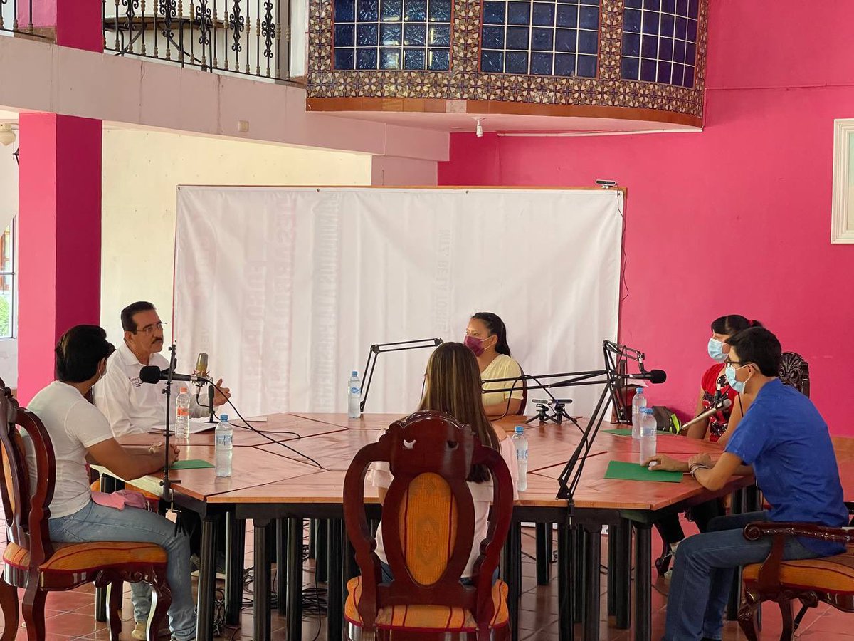 DipRodrigoCSD7's tweet photo. Los jóvenes son nuestro presente y nuestro futuro, son nuestra esperanza y, por ello, son parte fundamente de la Cuarta Transformación y de nuestro proyecto en Martínez de la Torre. https://t.co/bIqYvmPFPW