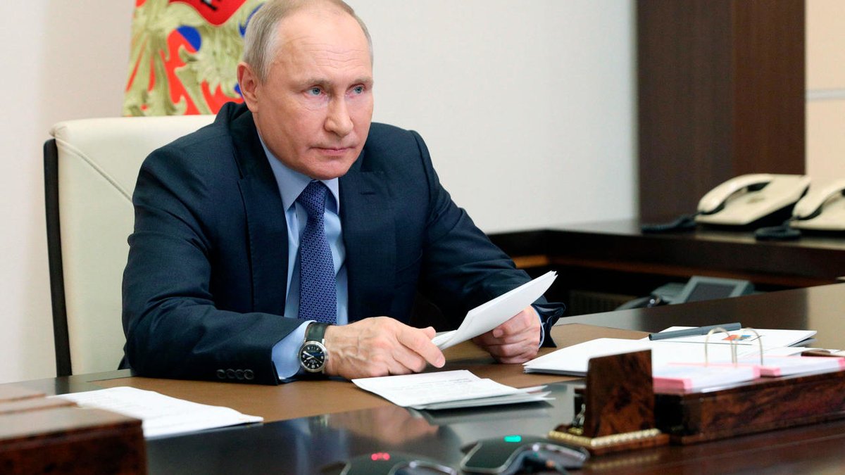 RFI's tweet image. Vladimir Poutine promet de «casser les dents» de ceux qui s'en prendraient à la Russie rfi.my/7Por.t