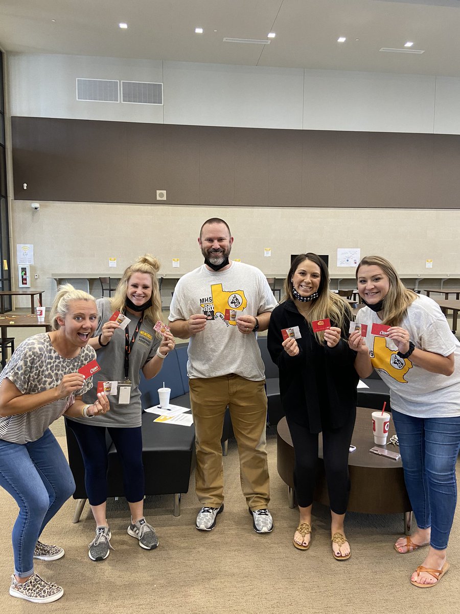 warrior4library's tweet photo. Had the most fun making a team building teacher breakout with @themrmcewin and @BStephens_Sci @2018Memorial https://t.co/z4ZtJxpqoM