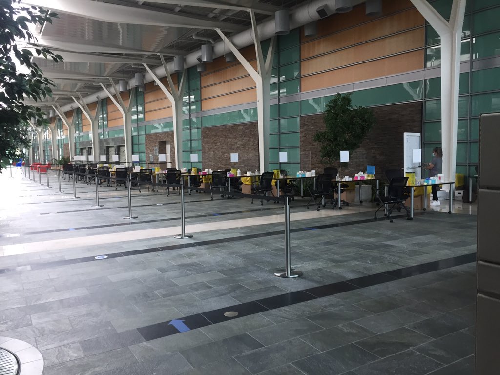 npi___'s tweet photo. Proudly volunteered at the @EllisDon  @ModernNiagara #FlynnGroup &amp; #COBT Vaccination Clinic today #LetsBeatCovid #GetYourShots https://t.co/huD7temWct