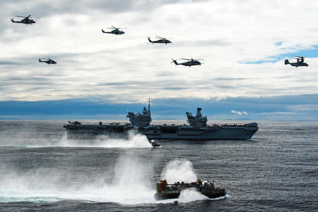 jackdoodlysquat's tweet photo. Great shot of Security Cooperation at work!  @USNavy #HSC26, #VMM162 and #ACU4 transit the Atlantic Ocean with @HMSQNLZ https://t.co/PJrX2RQvSv