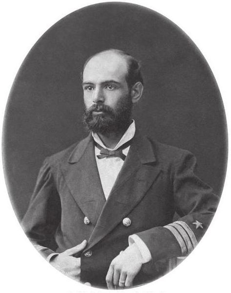 Dentro de las muchas personas notables que nos ha dejado la historia de #Chile, hay un hombre que
sobresale claramente de los demás por su ejemplo de vida: el comandante Arturo Prat Chacón. <a href="/Armada_Chile/">Armada de Chile</a>
