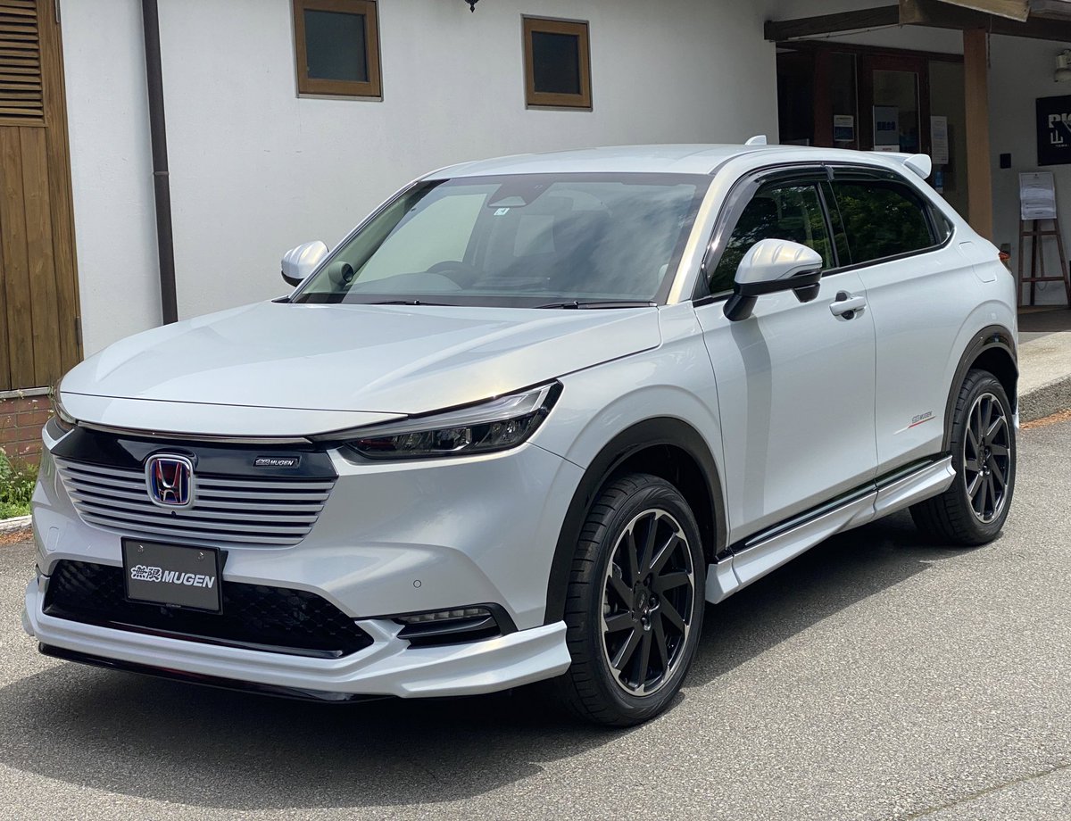 ドラヨス ワンソクtube 万人 クルマ買う系youtuber V Twitter 新型ヴェゼルの試乗会ネタとして 無限のエアロやアーバンスタイル カジュアルスタイルの比較動画を先出し 他ではなかなか見れないマニアックな詳細動画になってます エアロの価格も載せてるので参考