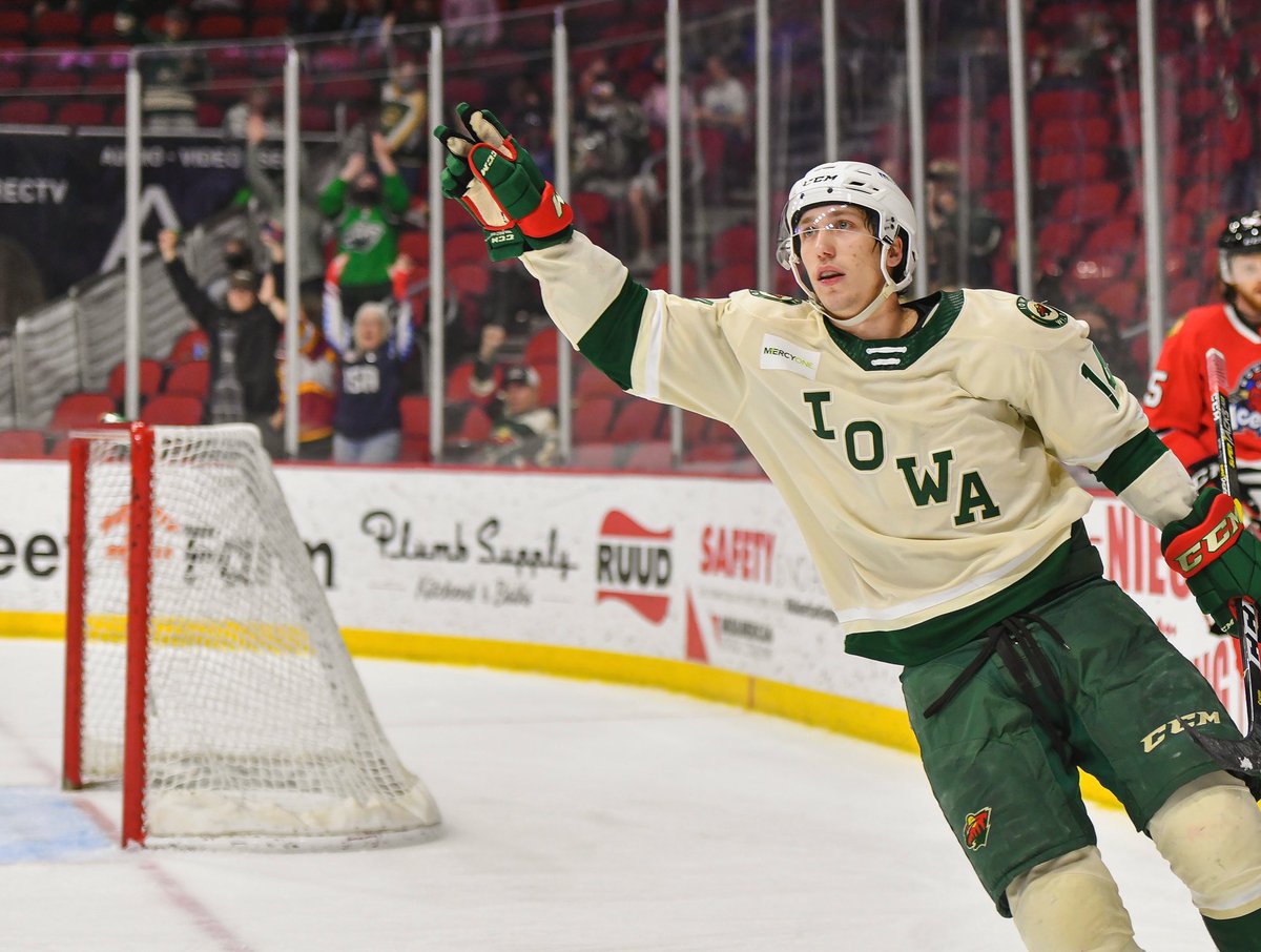 ✌🏻Des Moines,
Thank you <a href="/IAWild/">Iowa Wild</a> fans for all the support this year! Wells Fargo was buzzing🔋