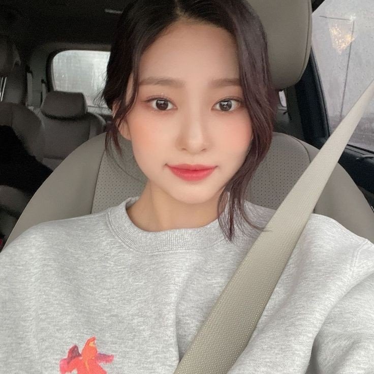 Milktea (@lowminju) on Twitter photo 