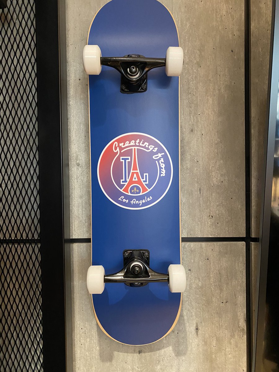 GermainLussier's tweet photo. When you go to the movies and your favorite soccer/football team opened it’s first ever North American store in the same mall. @PSG_English @PSG_ClubLA https://t.co/llpu8XfZvy