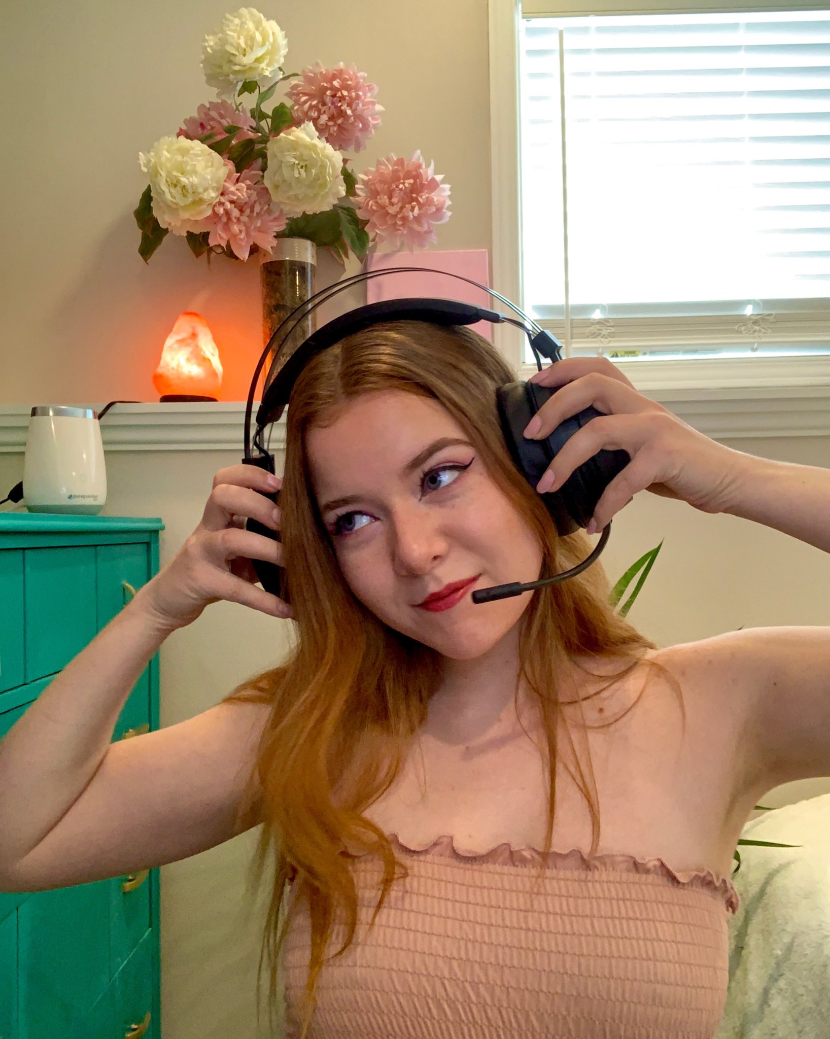 13. Twitch Streamer Confesses: Onlyfans Adult Content - g352fhe
