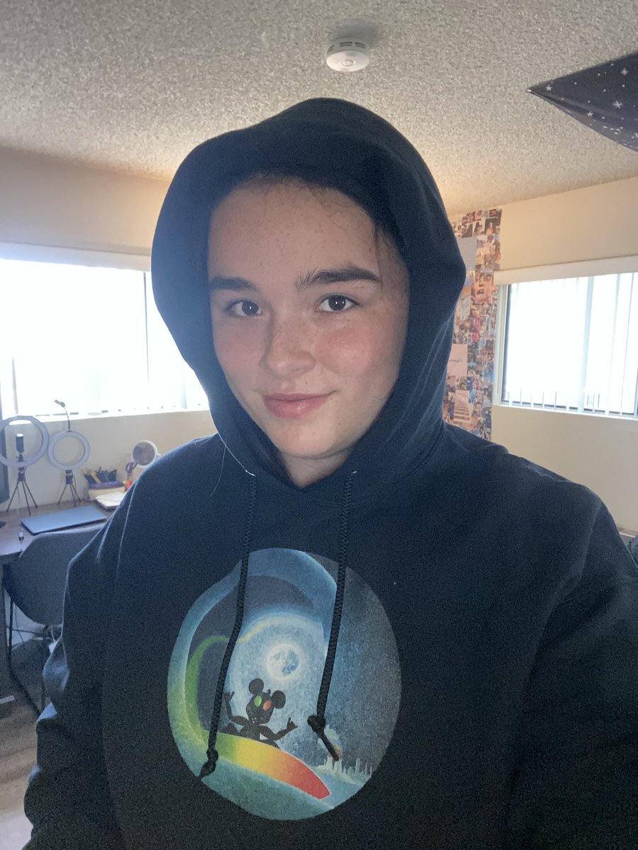 carnivalpo's tweet photo. Riley wearing the “Wave 13” hoodie, which is available now! @rrileyslocum https://t.co/cAqwtRTlvO