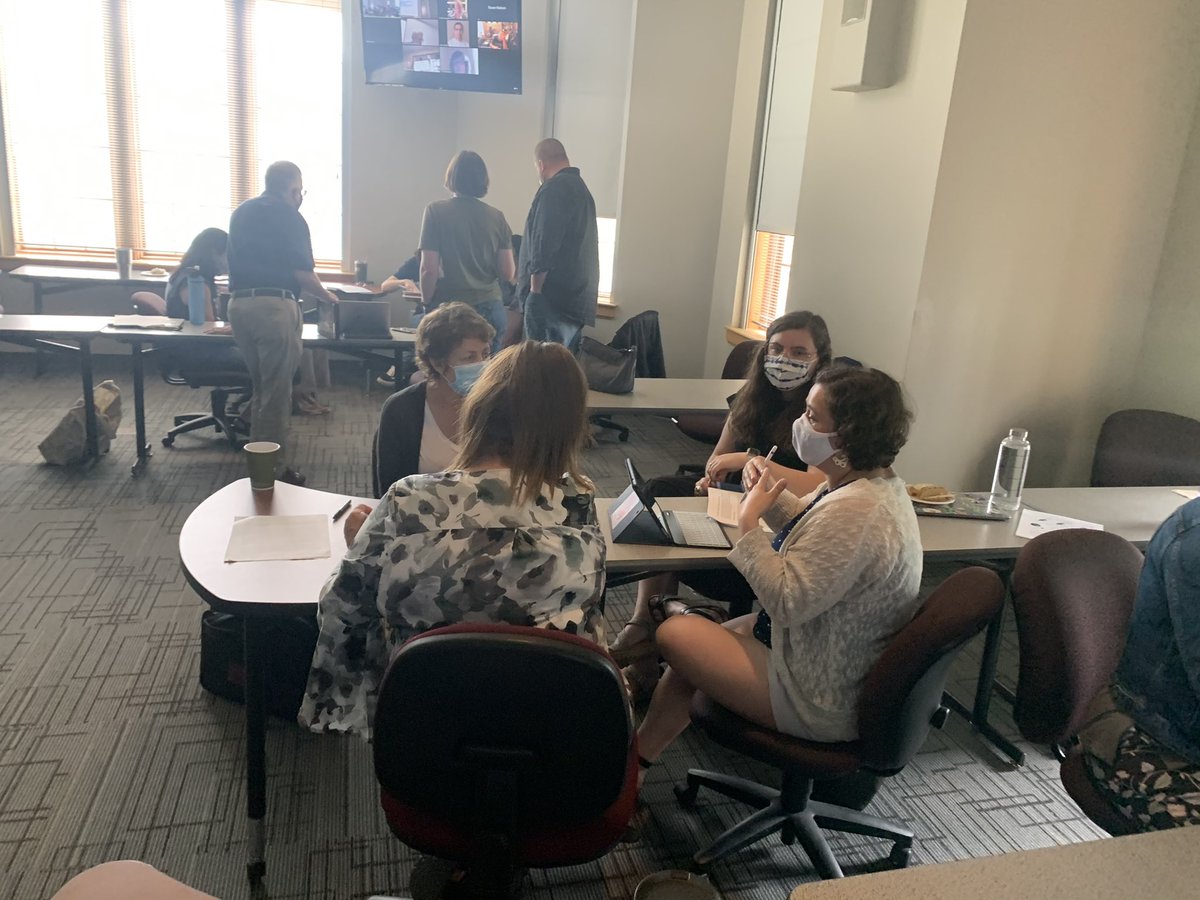 Barri Bumgarner—she/her/hers tweet media