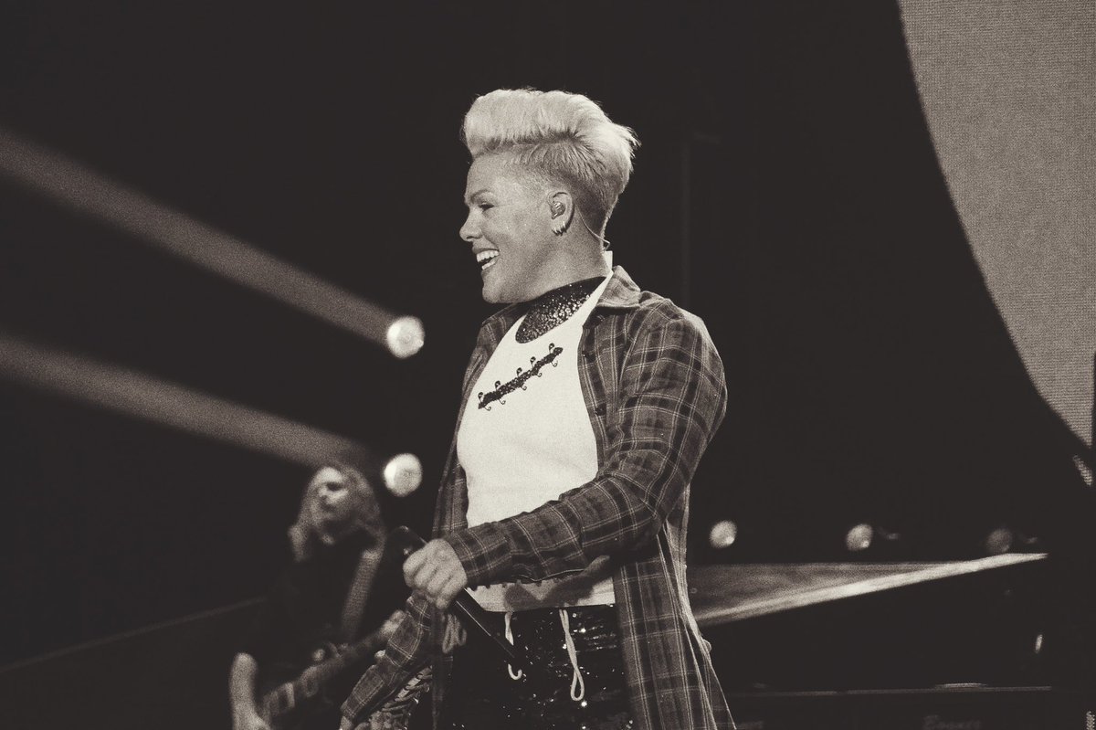 Listening to #AllIKnowSoFar Setlist and looking at pictures. I am so thankful that tour happened before the world turned to shit. I miss my friends that I met during the shows, I miss <a href="/Pink/">P!nk</a>, I miss live drums, I miss everything... ahhh.

These are also from 30/6 at Wembley. ❤️