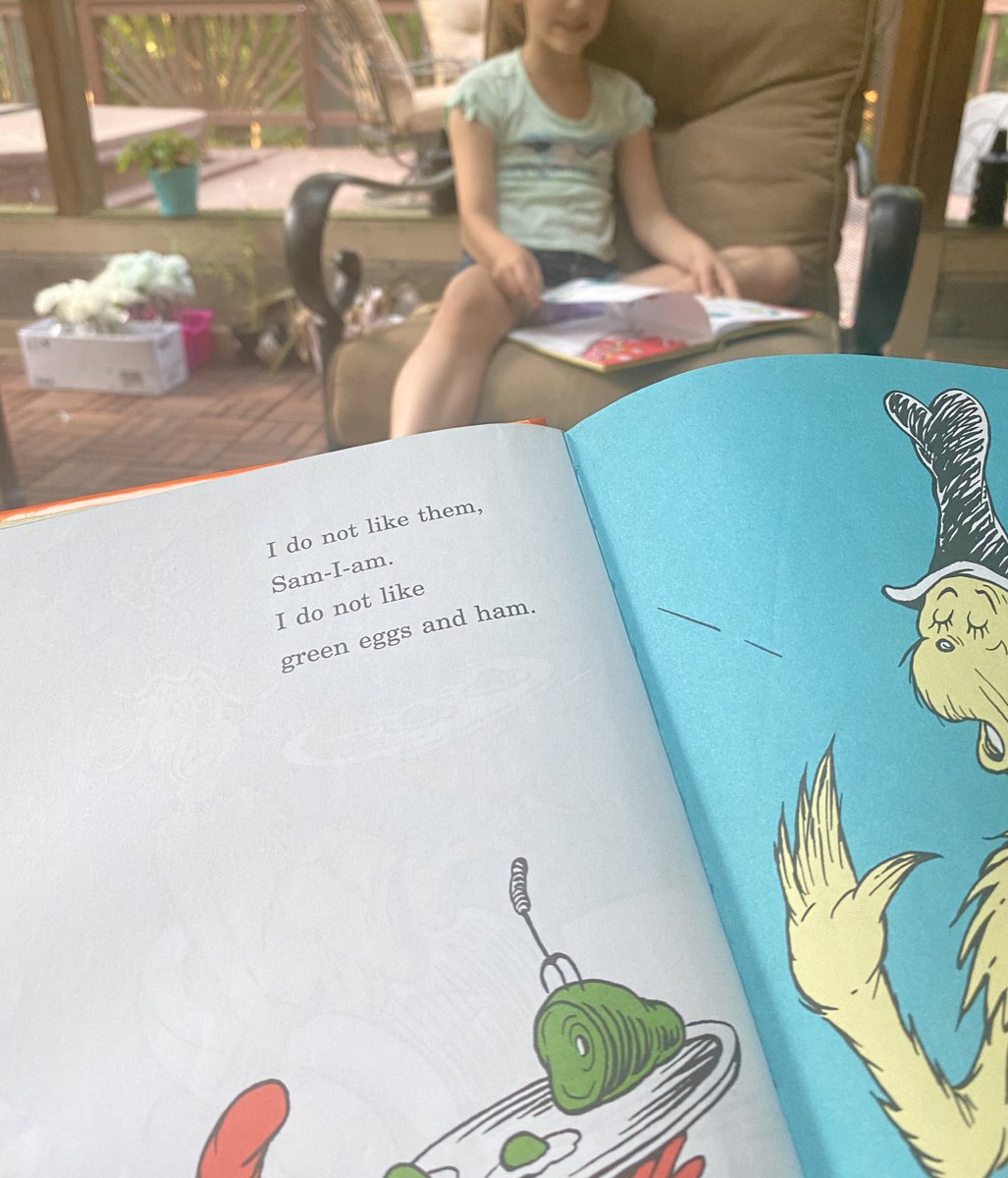 danamcompton's tweet photo. 1st-grader just threw some shade at Green Eggs and Ham for lack of quotation marks. #EditorInTraining https://t.co/puAGZvzXYE