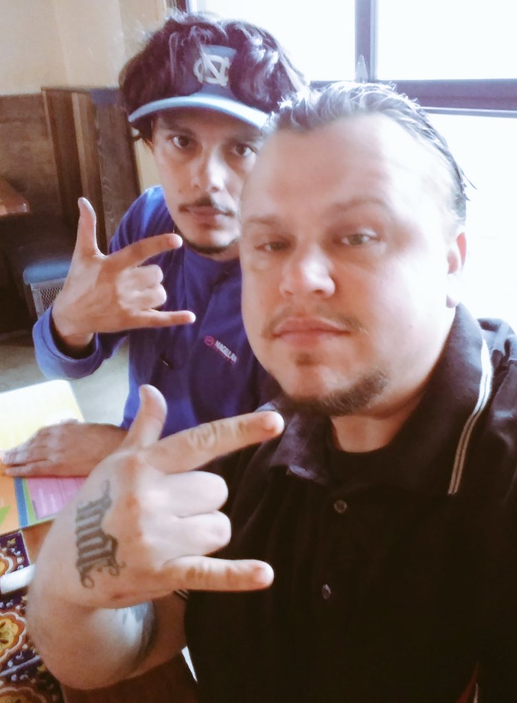 CCJunkies's tweet photo. @WeaverJeremy and myself been pimpin and using our love for comics to become the best of friends, cousins and brothers since the 80s! #CCJ #COMICCuzzinz https://t.co/AwZ2rGm3gy