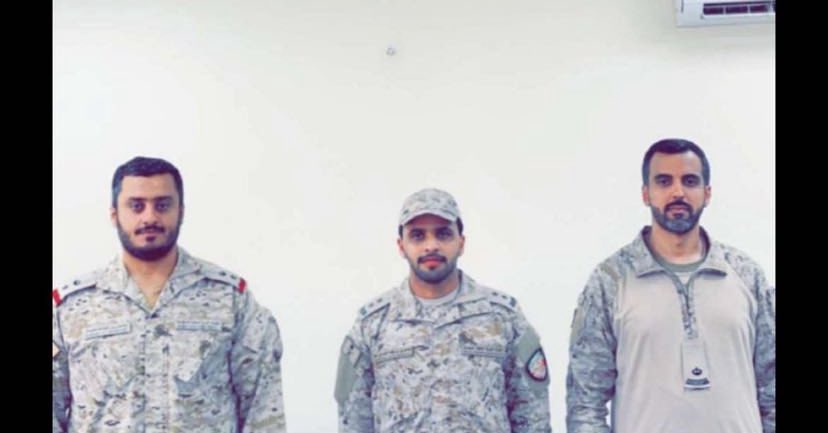 Al_fazae's tweet photo. .
.
.
نبـارك / عبدالعزيز بن هجاد ال ناشي المصعبي الفزعي الشمراني 
ترقيـته لرتبة ملازم اول 
سـائلين الله سبحـانه وتعالى له التوفيق . 

#شمران #الفزع #تبالة https://t.co/ysYKmeI7jh