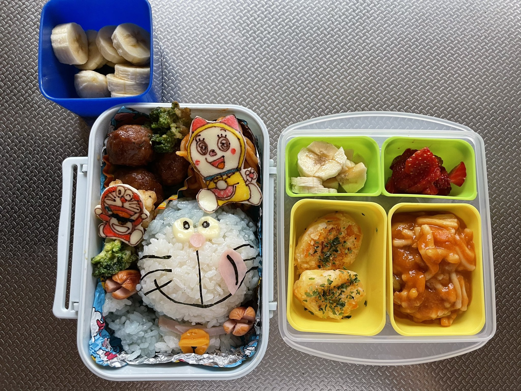Reina 息子と娘のお弁当 約2時間かかりましたww ドラえもん弁当 ドラえもん ドラミちゃん弁当 ドラミちゃん チビドラ弁当 チビドラ キャラ弁 キャラクター弁当 保育園弁当会 オブラート弁当 4歳弁当 11ヶ月弁当 T Co G6q8cbvr0w