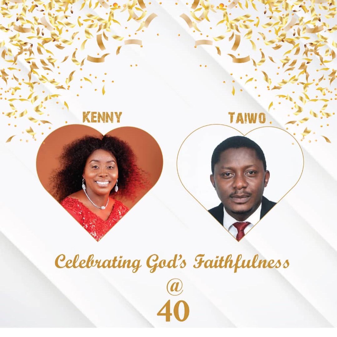 ope_abegunde's tweet photo. Celebrating my twin sis &amp; bro at 40. 
Live longer &amp; bigger. https://t.co/p4DLJJjRtv