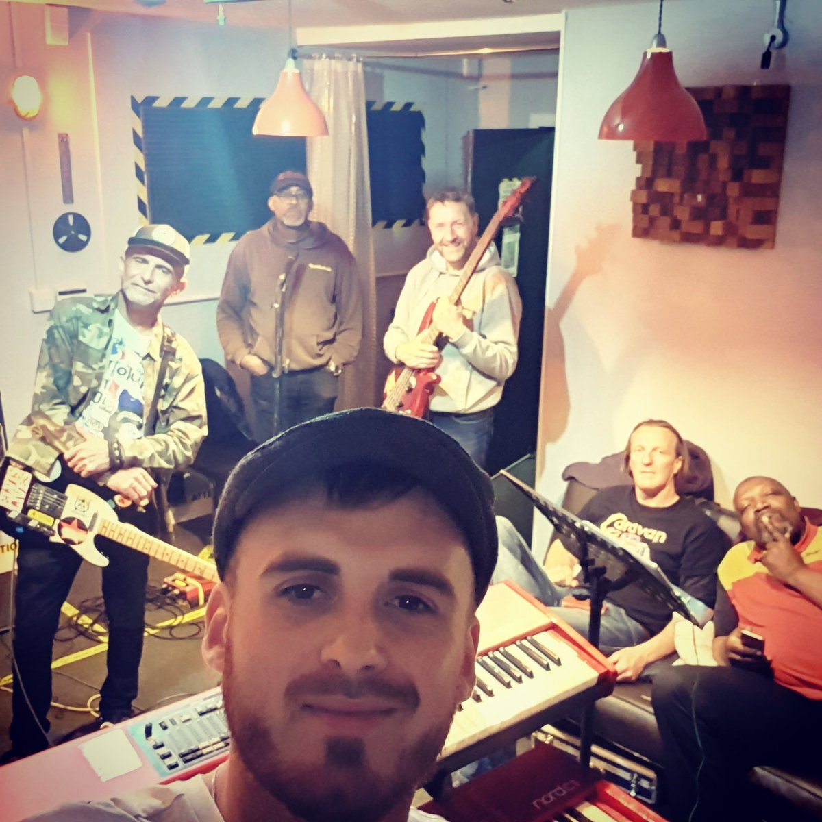TheDownsetters's tweet photo. We're back and just as loud as before!
See you soon. More info coming soon. Keep This Frequency Clear!
#escapefromtheasylumhotel
#vivamangorock #letsrockagain #ska #2tone #punkyreggae #keepthisfrequencyclear https://t.co/JujZi4LVFw