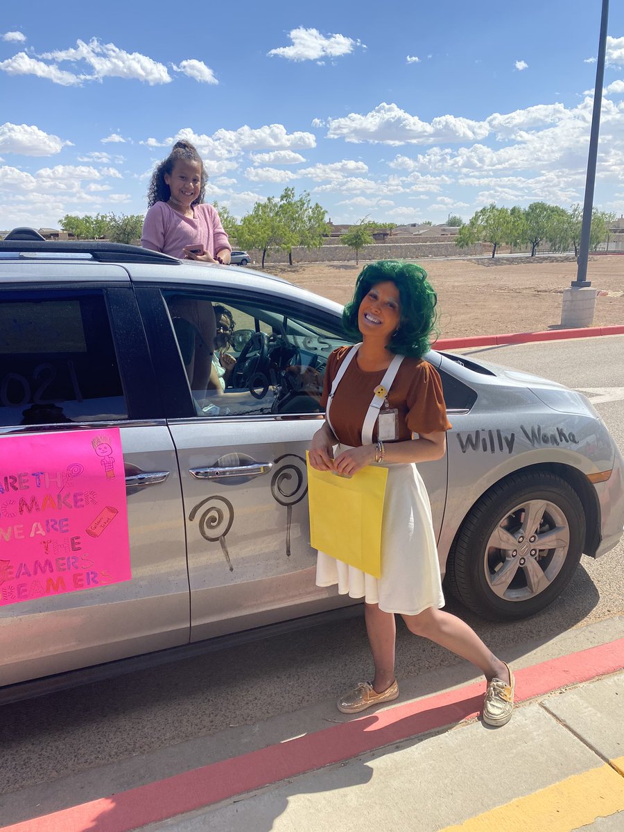 Had a blast yesterday dressing up & celebrating our awesome 4th graders at their Charlie & the Chocolate Factory End of Year parade 🍫🥳🍭 Incredibly lucky to be a part of a great team & campus. 💝 #LionsSpeakLife #TeamsSISD