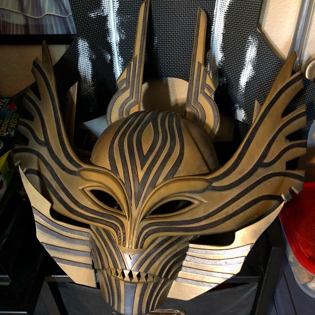 MistressShayNra's tweet photo. When you find your replica DreadMaster Raptus cosplay mask.
#Swtor #DreadMaster #Cosplay @SWTOR @Charles_Boyd https://t.co/5KHoxhxatb