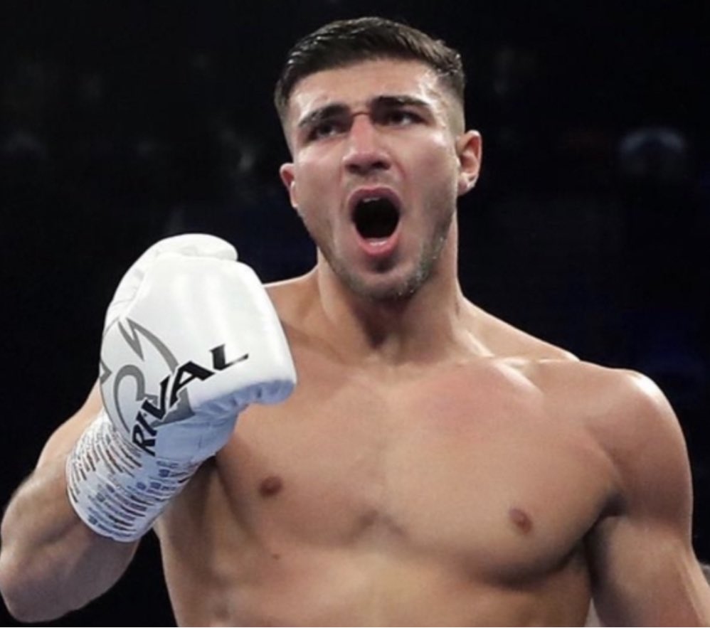 🚨Breaking🚨
Tyson Fury’s little brother Tommy Fury will return to the ring to fight 0-14 Andy Bishop on June 5th live on @BTSportBoxing
Tommy is currently 5-0 with 4 ko’s. This will be on the undercard of Dubois vs Dinu. #boxing https://t.co/hiaBP28GDE