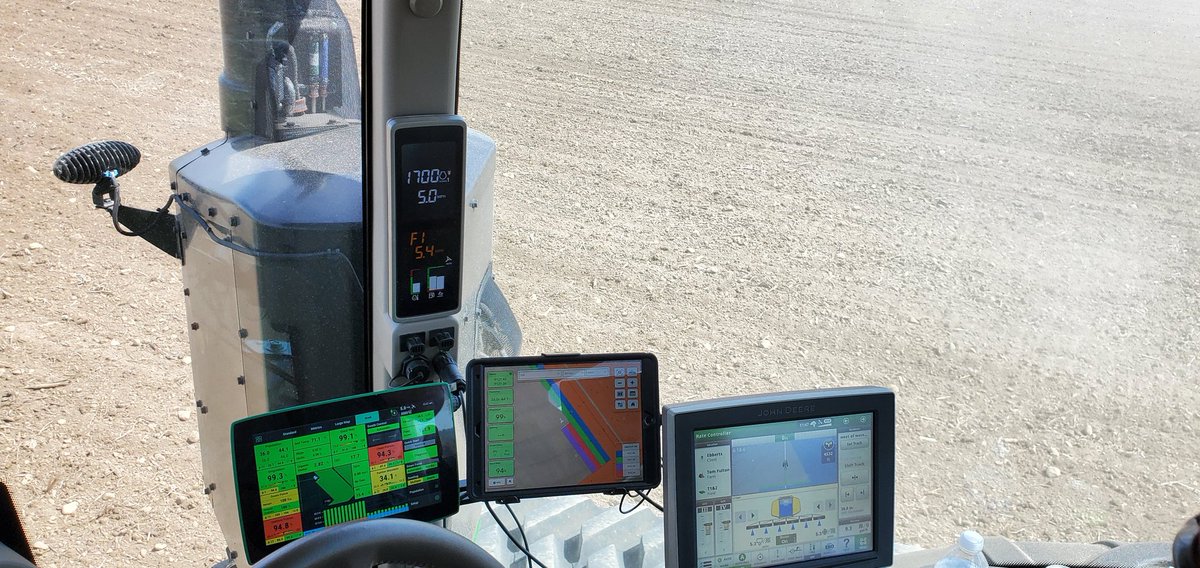OhioStatePA's tweet photo. #plant21 VR Corn seeding study for #eFields21.  Thanks to @EbbertsSeeds for working with us these past few years on this project.  #SeedIntel #precisionag #agtech https://t.co/uhJgo0G96l