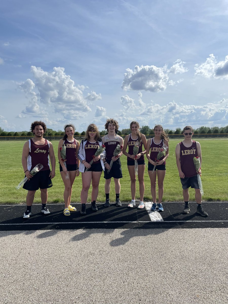 leroy_track's tweet photo. Thank you seniors! We will miss you. Great meet tonight everyone. A lot of great events and PRs! @LeRoyCUSD2 https://t.co/kWBnLyncuG