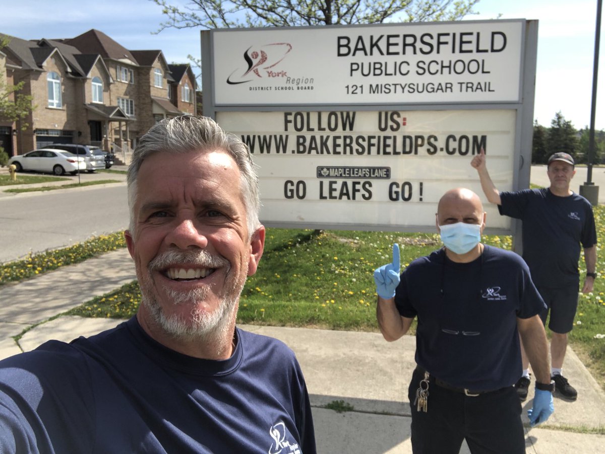 krystenjcameron's tweet photo. Hey ⁦@Bakersfield_PS⁩ our Caretakers know where it’s at! #goleafsgo https://t.co/DBOlymCuNE