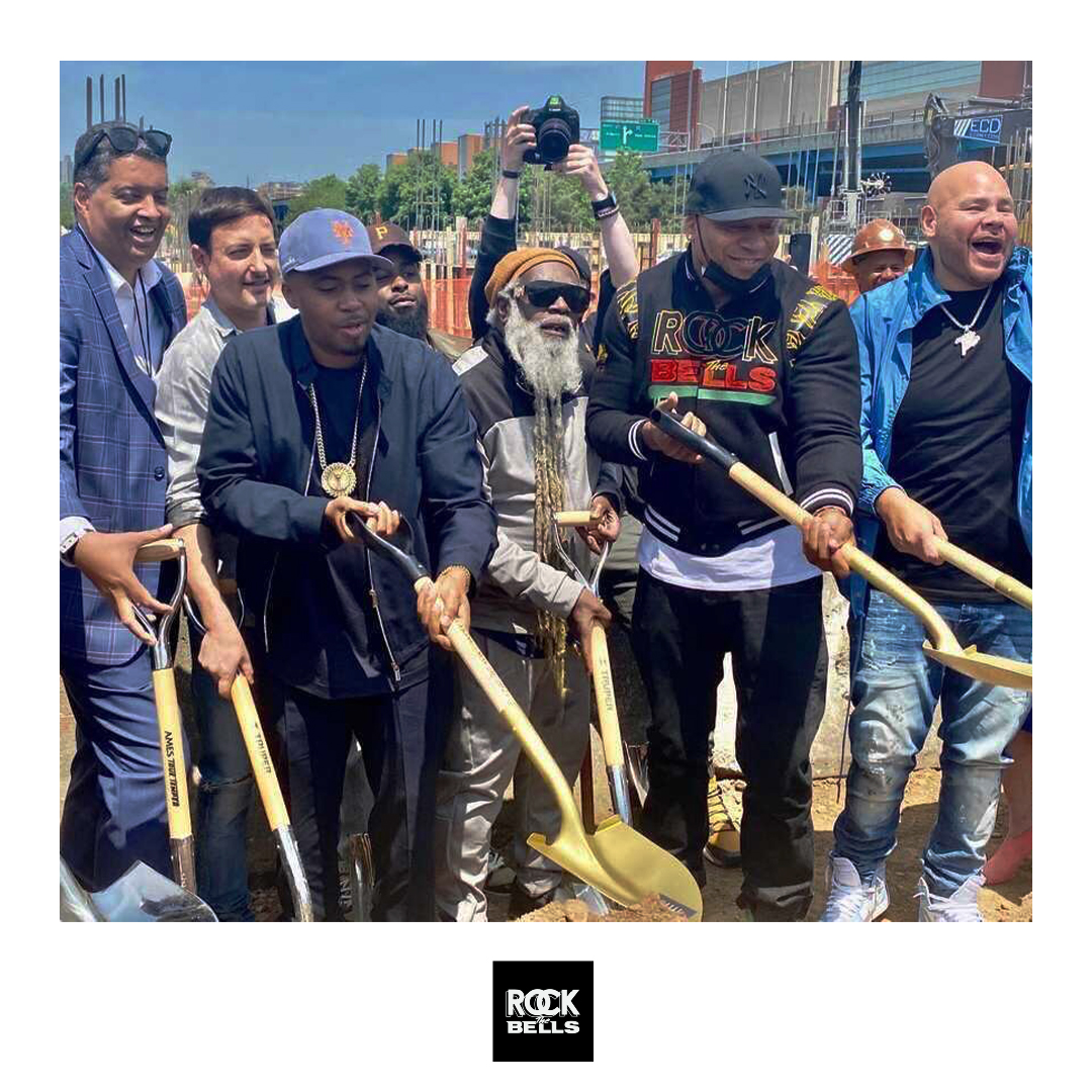 For the culture 💯 Nas, LL COOL J, Fat Joe, Lil Kim, Naughty by Nature, Grandmaster Flash, Slick Rick, Erick Sermon and Parish Smith were on hand to break ground on the @uhhmuseum in the South Bronx. Read the full story: rockthebells.com/blogs/articles…