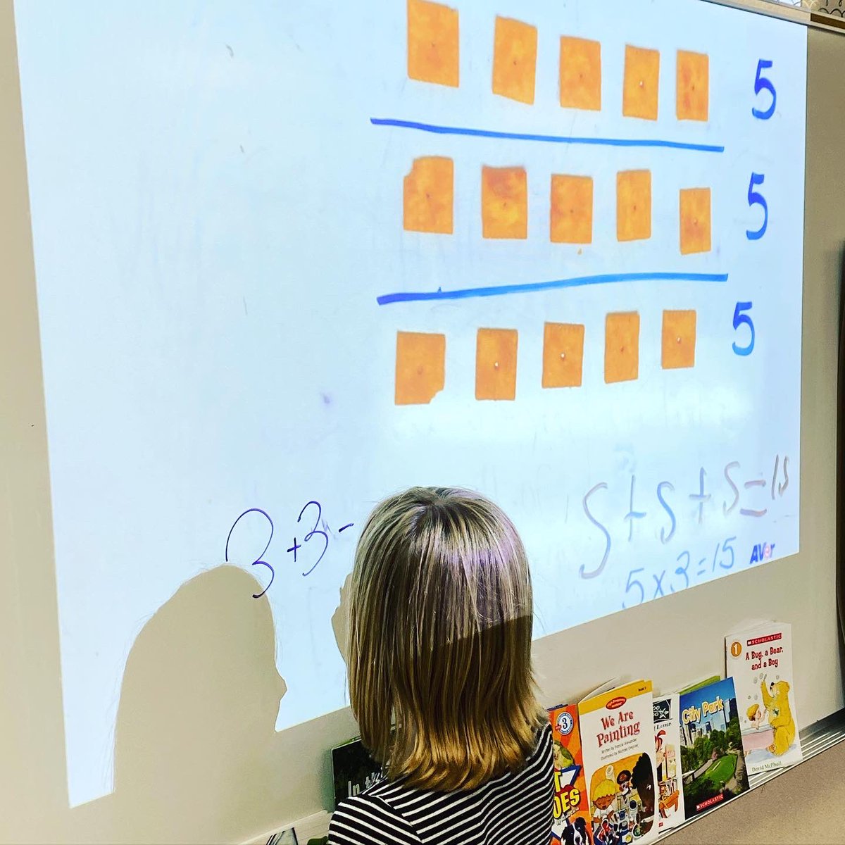 msblecharsclass's tweet photo. We introduced arrays in math today. Best part? Getting to eat our Cheez-Its afterwards. Food always makes learning more fun. 😆 #oneflagstone #2ndgraderocks https://t.co/cxYRzzlXN0