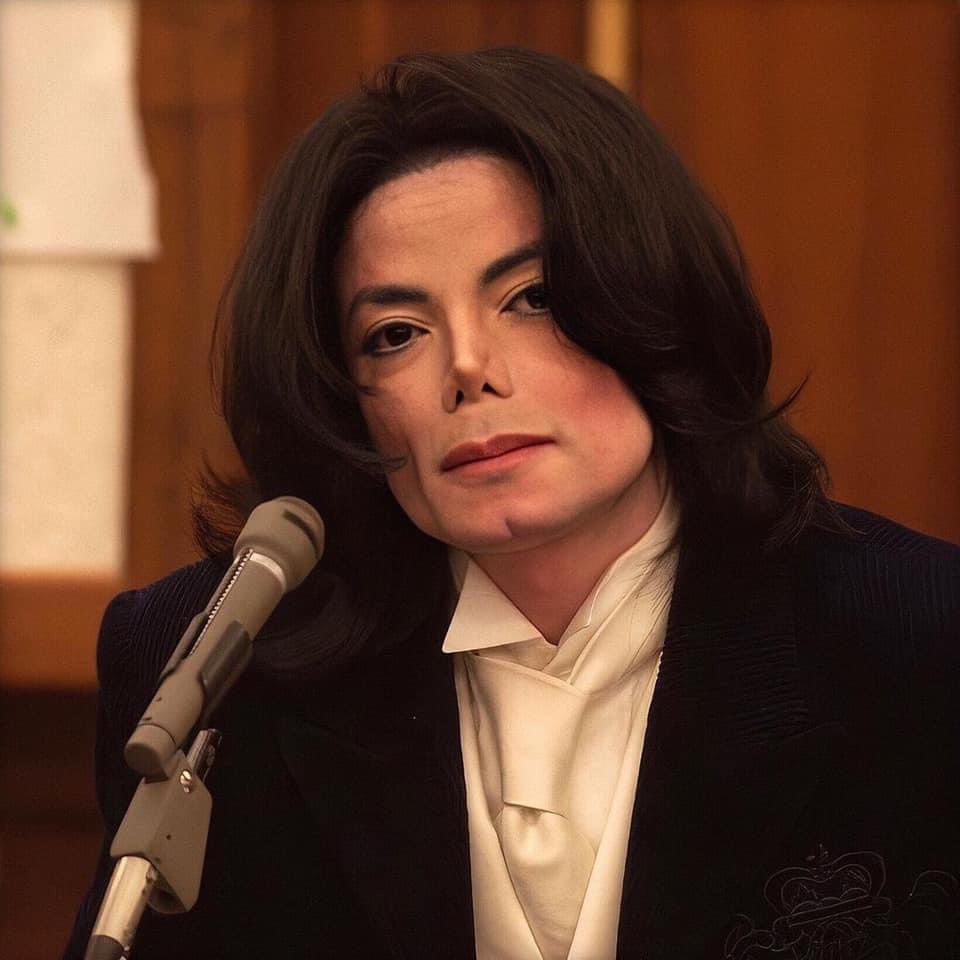 isjusticedenied's tweet photo. If you ask me, why I love MJ? I have many reasons to love him. However, in this photo, I love him for his INNOCENCE #MJFam #MichaelJacksonWasFramed #MJHealTheWorld #MJUNBREAKABLE https://t.co/FWyS6W4jss