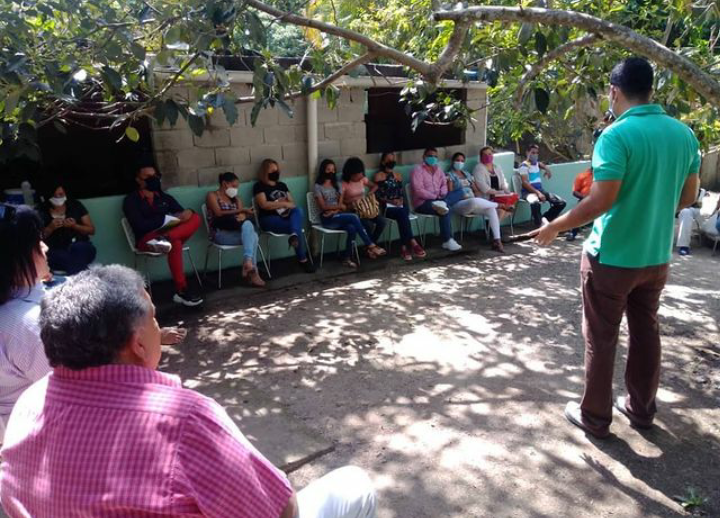 Dnacional_Jspv's tweet photo. ¡En Yaracuy seguimos trabajando! En Soluciones para Venezuela no detenemos nuestras actividades de fortalecimiento y organización. 

Reunión de estructuras con los Directores Seccionales de nuestro estado. https://t.co/CAnpzf0LDG