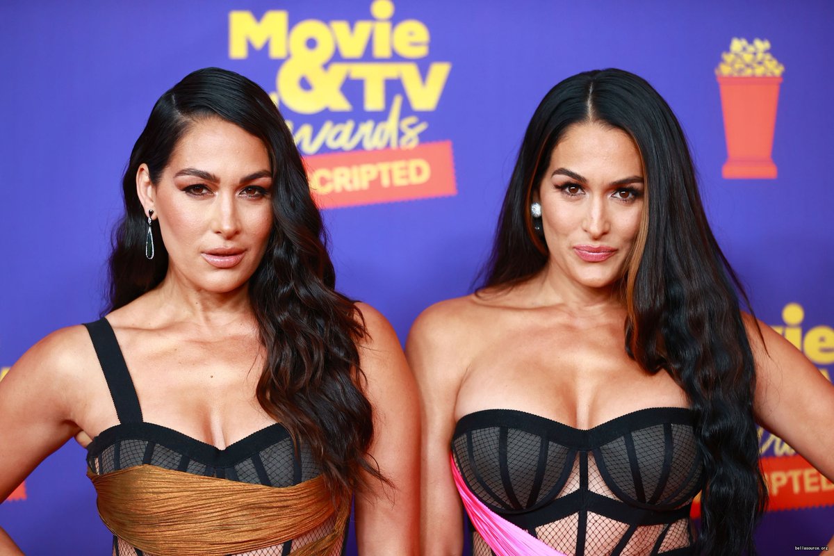 BellaSourceOrg's tweet image. HQ photos from 2021 MTV MOVIE &amp;amp; TV AWARDS: UNSCRIPTED are up - bellasource.org/gallery/thumbn… (@BellaTwins) #NikkiBella #BrieBella #TheBellaTwins #MTVMovieTVAwards #BellaTwins