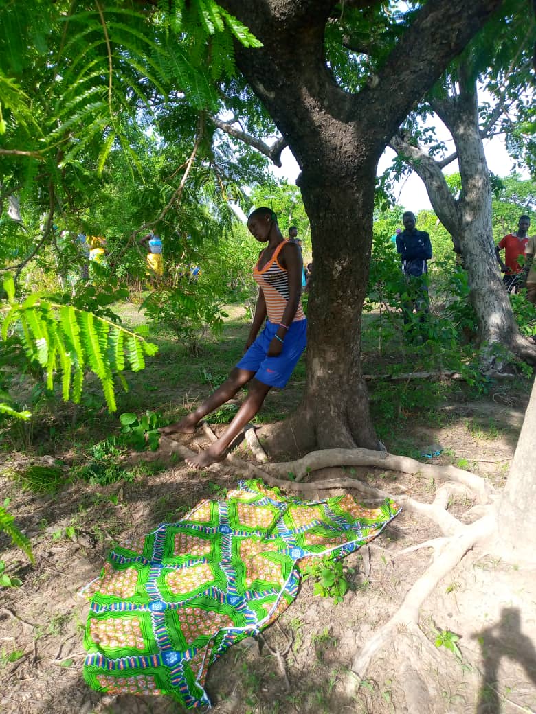 RomaricsonA's tweet photo. A mass suicide is going on right now in #Togo because of the dictator #Gnassingbe. #France, #Germany and the #EU continue to support him though he lost the presidential election.
@SecBlinken 
@POTUS 
@EmmanuelMacron 
@HeikoMaas 
@vonderleyen 
@CNN 
@BBCWorld 
@derspiegel 
@afpfr https://t.co/vjpZCA3b9N