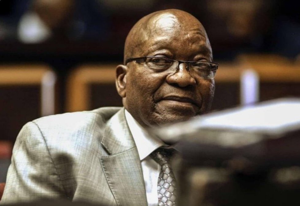 Callmethaboo2nd's tweet image. To appear in court today for faking kidnapping, some people just bring unnecessary drama in their lives like the likes of Rea Gopane
#FindSimphiweManzini