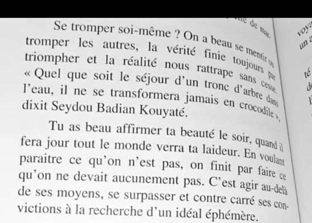 lecture_kitab's tweet photo. La lecture c'est la lumière qui embellit l'âme et raffermit l'esprit 🌟 https://t.co/kbHtbd13vR