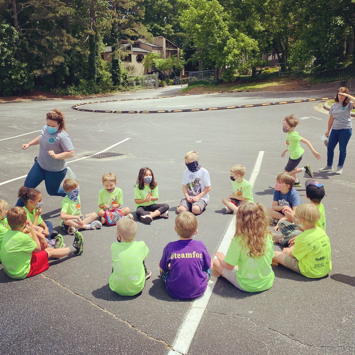 What a beautiful day for some Duck Duck Goose! Run Mrs. Cauble! 🏃🏻‍♀️#duckduckgoose #teamfox