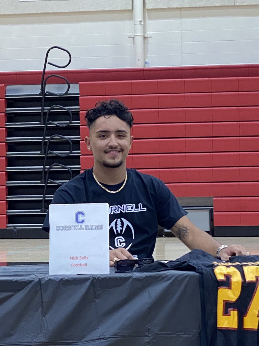 Nicholas Sells had a busy day!!! This morning he graduated from Odyssey ECCO, at this afternoon he signed to play football for Cornell College!!Congratulations Nick!!!

#odysseyecco #weared11 #classof2021 #signingday2021 #football #cornellcollege