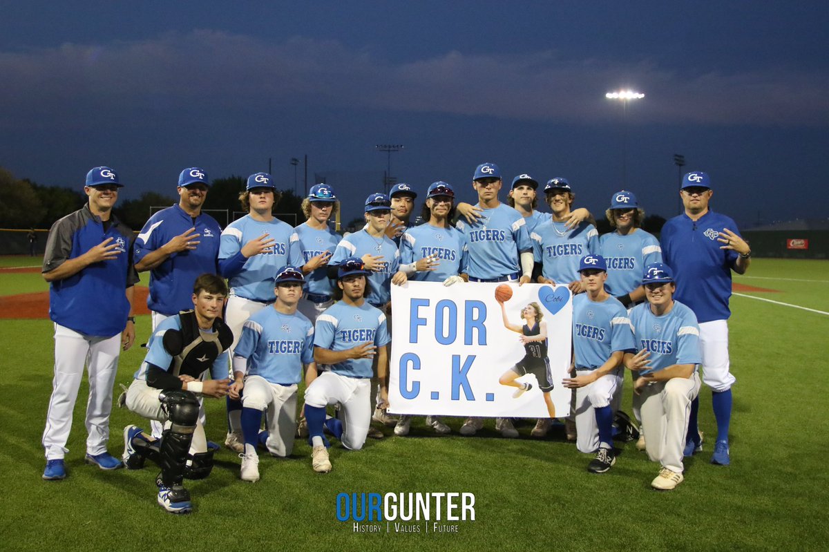 ourgunter's tweet photo. Regional Quarterfinal Champs @GunterBaseball wins 12-3! @GunterHSTigers @ourgunter @gunterssect @garrettvogel1 @kaden4rigsby @Gunter_ISD @Wade2Cooper #forck https://t.co/BLW7NRJXVC