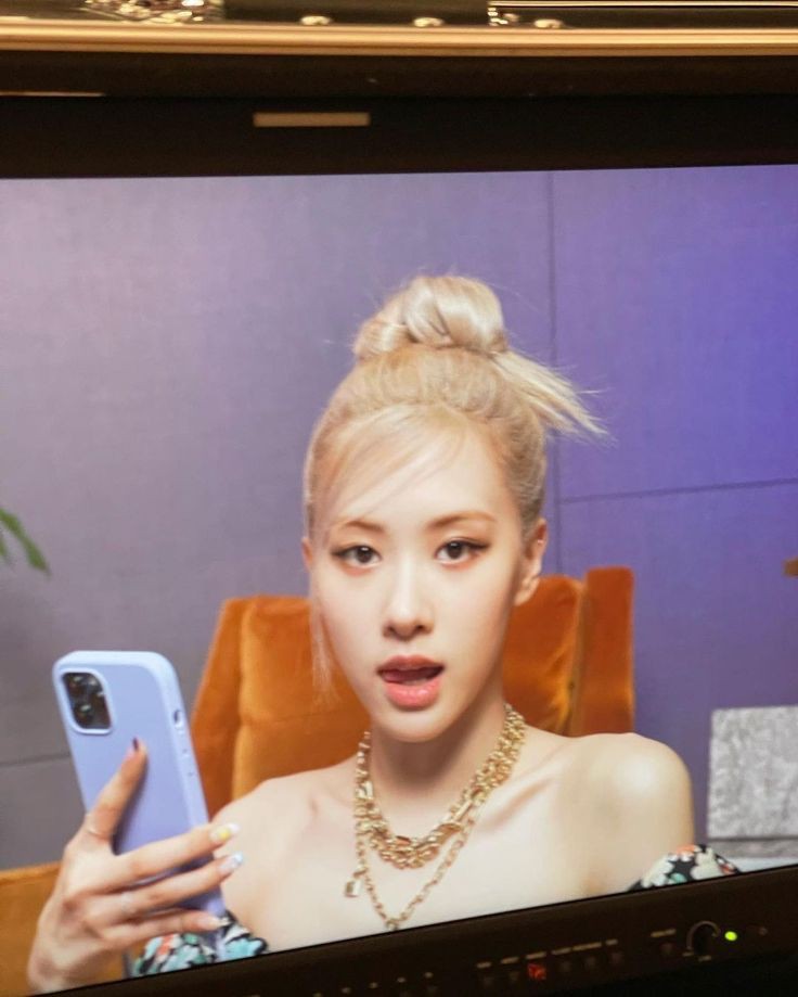 HIAT // 𝐍𝐚𝐝𝐡𝐢𝐫𝐚 tweet media