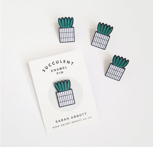 Everlighten_'s tweet image. Custom pin back cards or enamel pin backings are a great additional packaging option. 100% custom backer cards are available at EverLighten. 40% off valid till May 30th!

#custom #backercard #headcard #packaging #card #promotional #marketing #discount