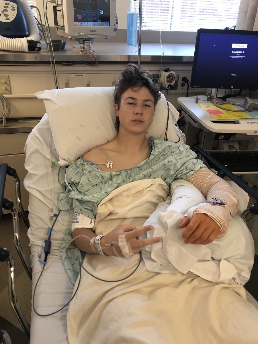 Surgery went well! Can’t wait to get back field with my brothers.  #Road2Recovery             <a href="/MountSiBaseball/">Mount Si Baseball</a> <a href="/BauerOutage/">Trevor Bauer (トレバー・バウアー)</a> @PBR_Washington