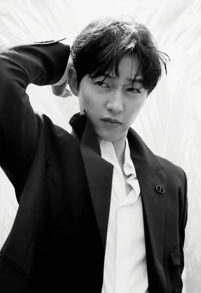 MYJOONGKIAILE's tweet photo. [照片] 韩国 GQ 杂志封面照及内页照片 Part 3

[Photos] GQ Korean Magazine Covers and Photos Part 3

#songjoongki #宋仲基 #송중기

CR GQ https://t.co/dh81flH1K6