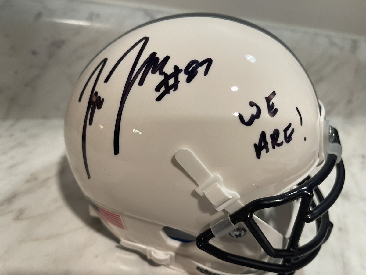 TheVoice79's tweet photo. My new Item is former @PennStateFball TE @pat_fry5 and now @steelers. 🏈🔵⚪️➡️⚫️🟡 https://t.co/QSXYMB9CON