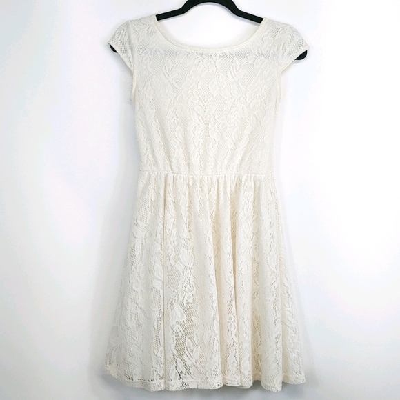 So good I had to share! Check out all the items I'm loving on <a href="/Poshmarkapp/">Poshmark</a> #poshmark #fashion #style #shopmycloset #speedo #apple #mudd: posh.mk/0jrQjn1Bqgb