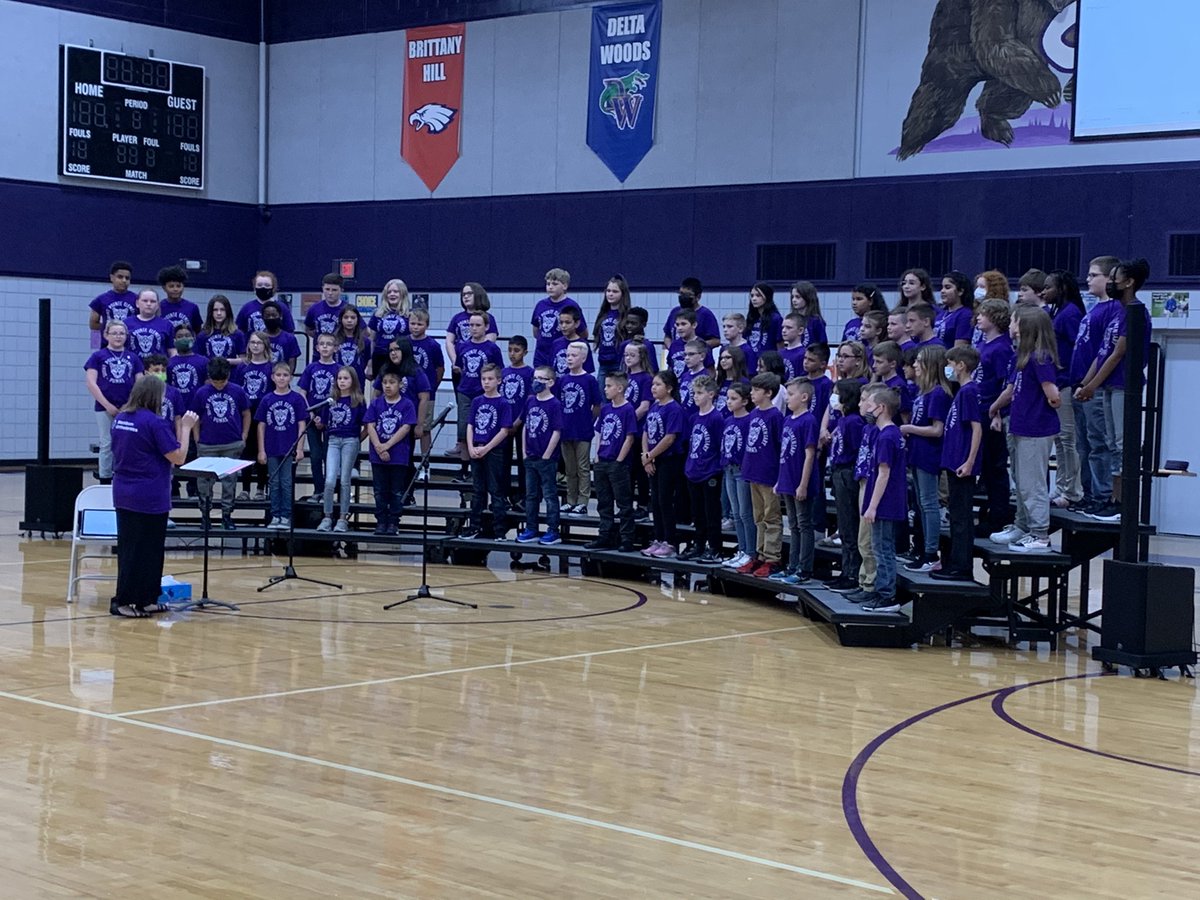 BSSDSPE's tweet photo. 5th graders sang their hearts out at their last elementary music performance! They are ready for middle school & we are so proud of them. Tackle the next step with pride! Once a Puma...Always a Puma! #PumaPride #SPERocks https://t.co/CYzyBrUjYh