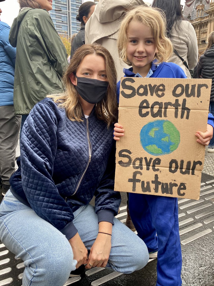 stephhodginsmay's tweet image. It’s pretty simple really 🌏✊
 #ss4c #fundourfuturenotgas #ClimateStrike