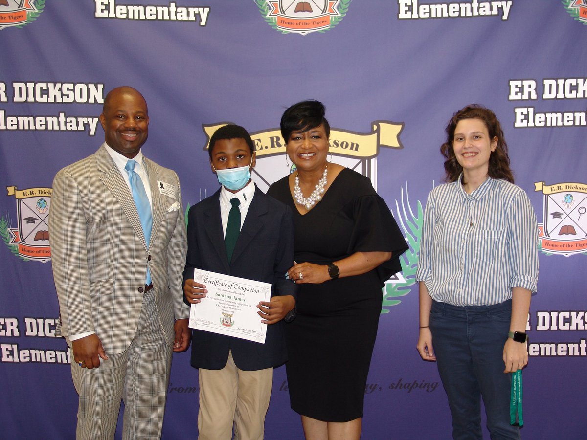 Ms. Butler’s Fifth Grade Scholars! Fifth Grade Transition Program <a href="/DicksonTigers/">E.R. Dickson Tigers</a> @empowermcpss Congratulations! #LearningLeading <a href="/MsbutlerERD/">Elizabeth Butler</a>