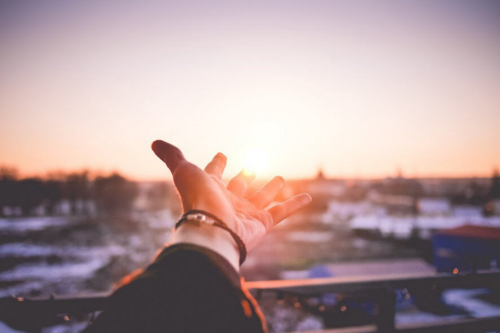 StartSomeGood's tweet photo. Deliver value as you go virtual β€οΈ
Impact Strategy & Storytelling Consultant, Kathryn Gray @kffg, shares 7 tips on how you can enrich your #virtualprograms and foster an empowering community online.
Find out her 7 tips on our #blog ππΌ https://t.co/AaOgMvBUX3
#StartSomeGood https://t.co/SAI7wBefCn