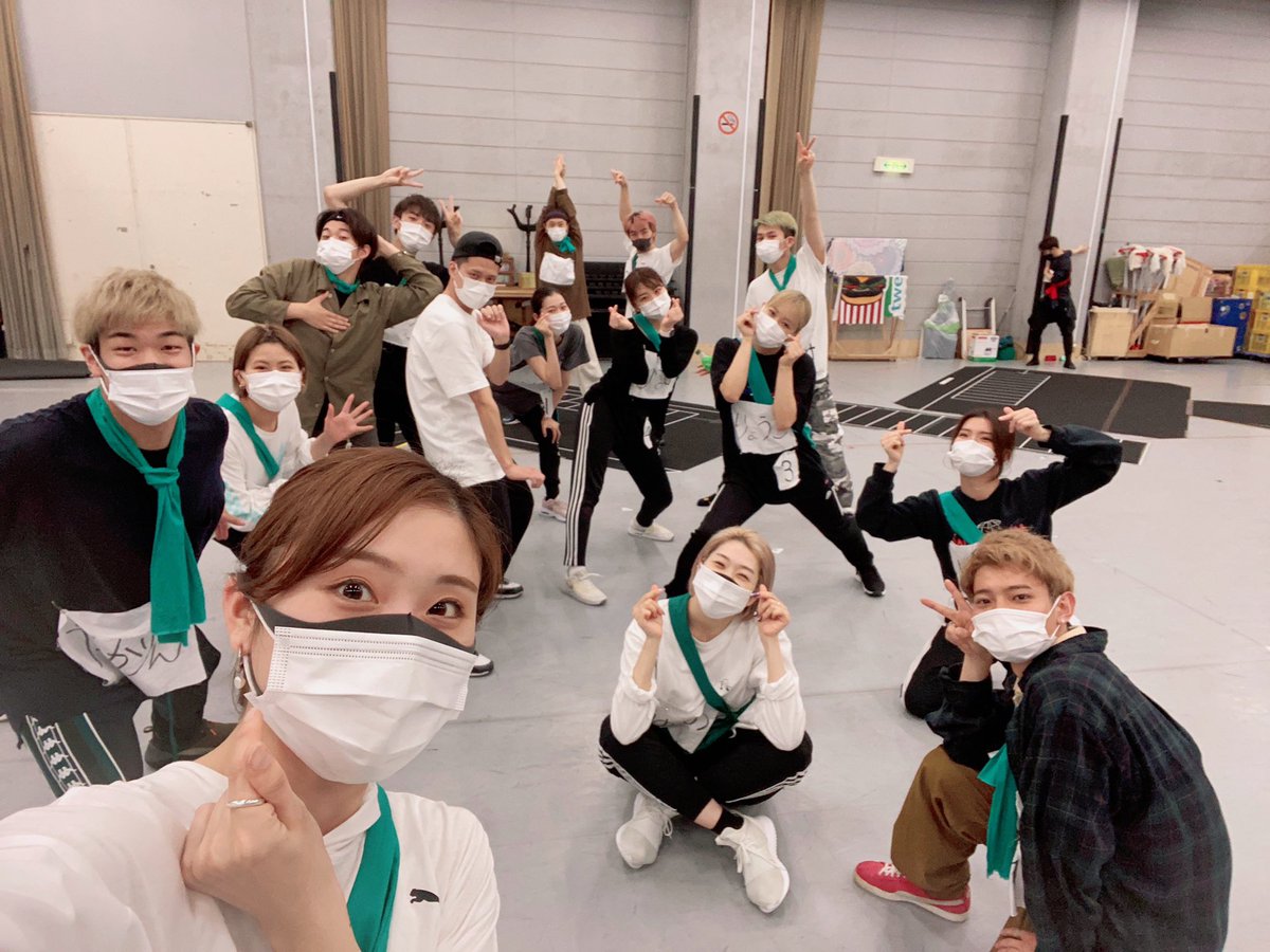 Im_daiki3d's tweet photo. 本日ロミジュリ初日を迎えます！改めて舞台に立たせて頂けることに感謝して、無事千秋楽を迎えられますように！
僕はモンタギューです🐉母は宝塚で昔ジュリエットを演じていたので、敵ですね😂
観に来て下さる皆様、お気をつけてお越しください。
#ロミジュリ https://t.co/NhGYWjpTRP
