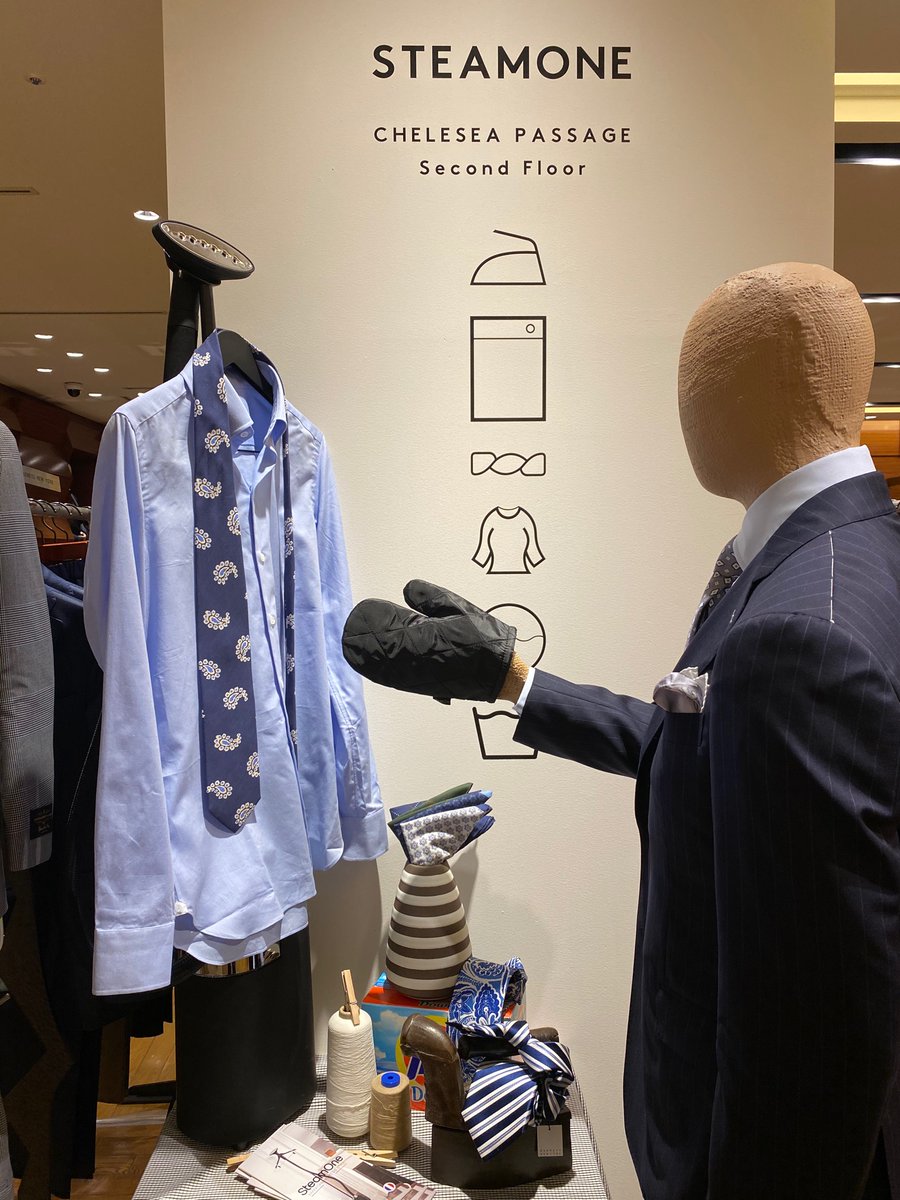 BARNEYS_JAPAN's tweet photo. 神戸店より: 2010年にフランスで設立されたシンプルでスタイリッシュなデザインの衣類スチーマーメーカー<スチームワン>が入荷しました。6月末までの期間限定で展開しております。
#バーニーズニューヨーク神戸店 #BarneysNewYork #SteamOne #スチームワン #スチーマー https://t.co/pUCFXnCNVJ